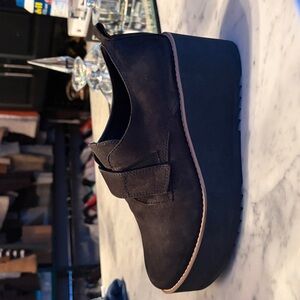 Eileen Fisher Black Slip-On Shoes so comfortable. Wore once